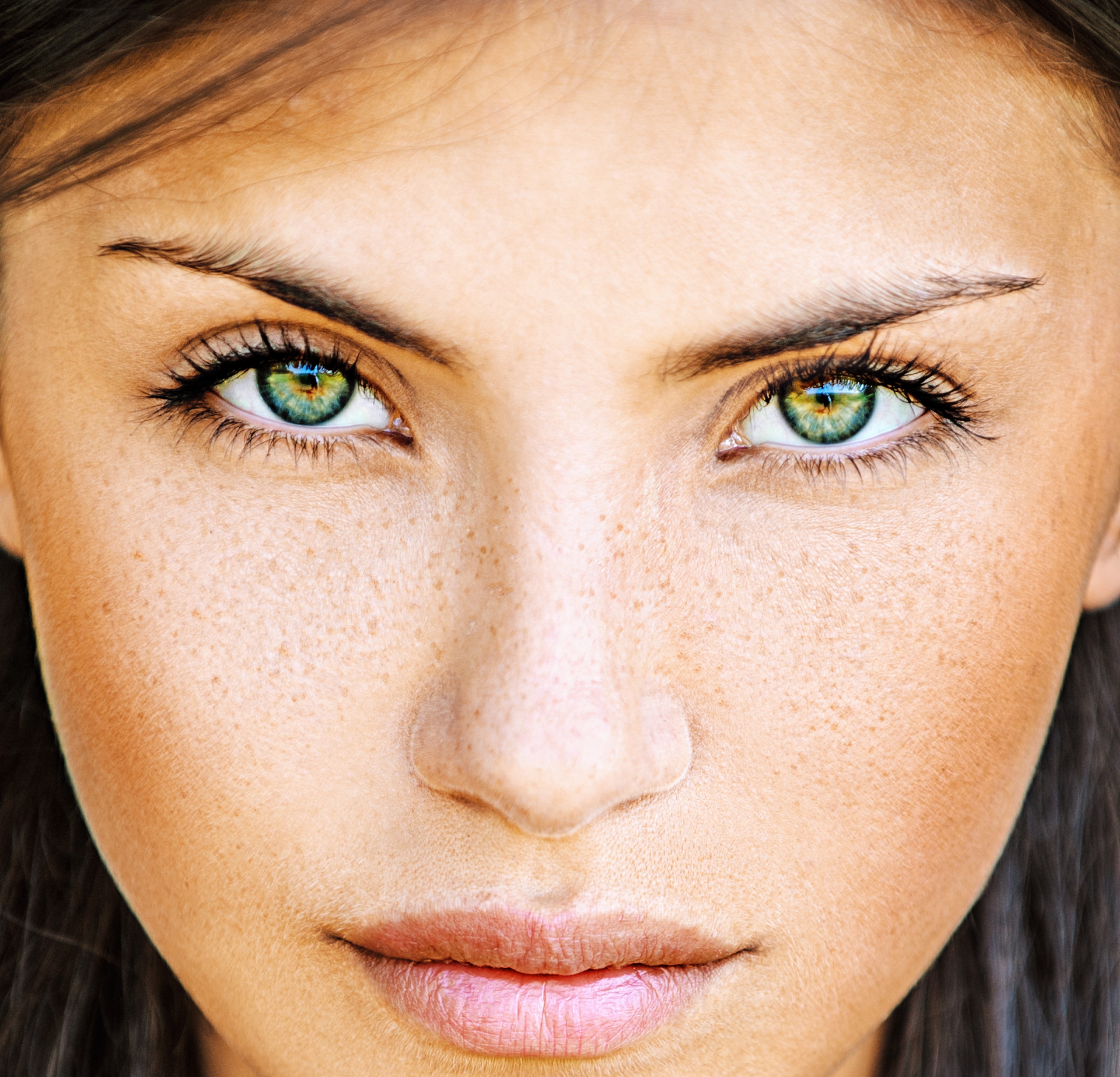 Красивые фото зеленых глаз. Зелёные глаза. Светло зеленые глаза. Красивые зеленые глаза. Ярко зеленые глаза.